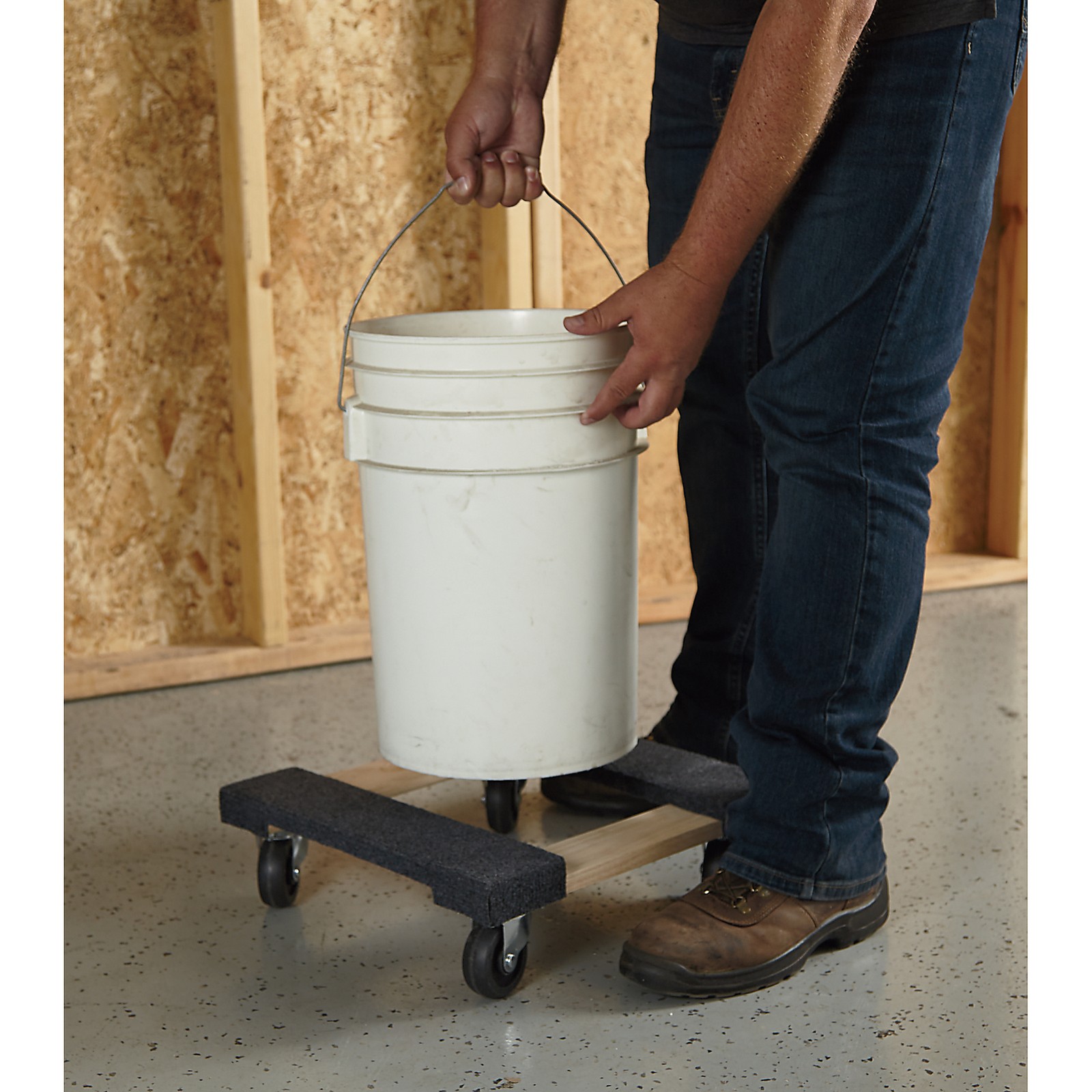 Ironton Carpeted Hardwood Carpeted Mover's Dolly, 16in.L x 16in.W, 1000-Lb.