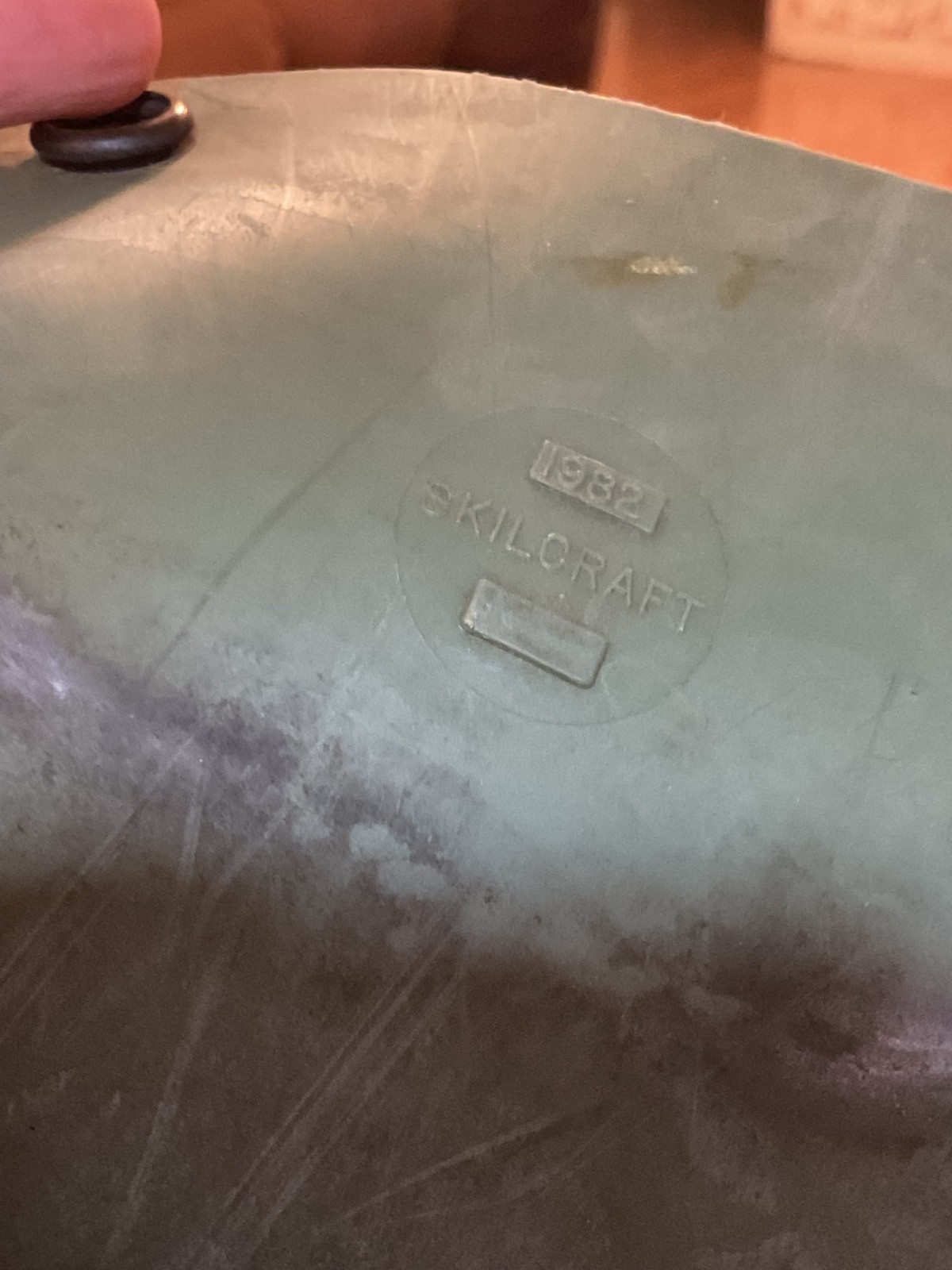 VINTAGE 1982 MILITARY ORIGINAL U.S.TRIFOLD TRENCH SHOVEL SERRATED