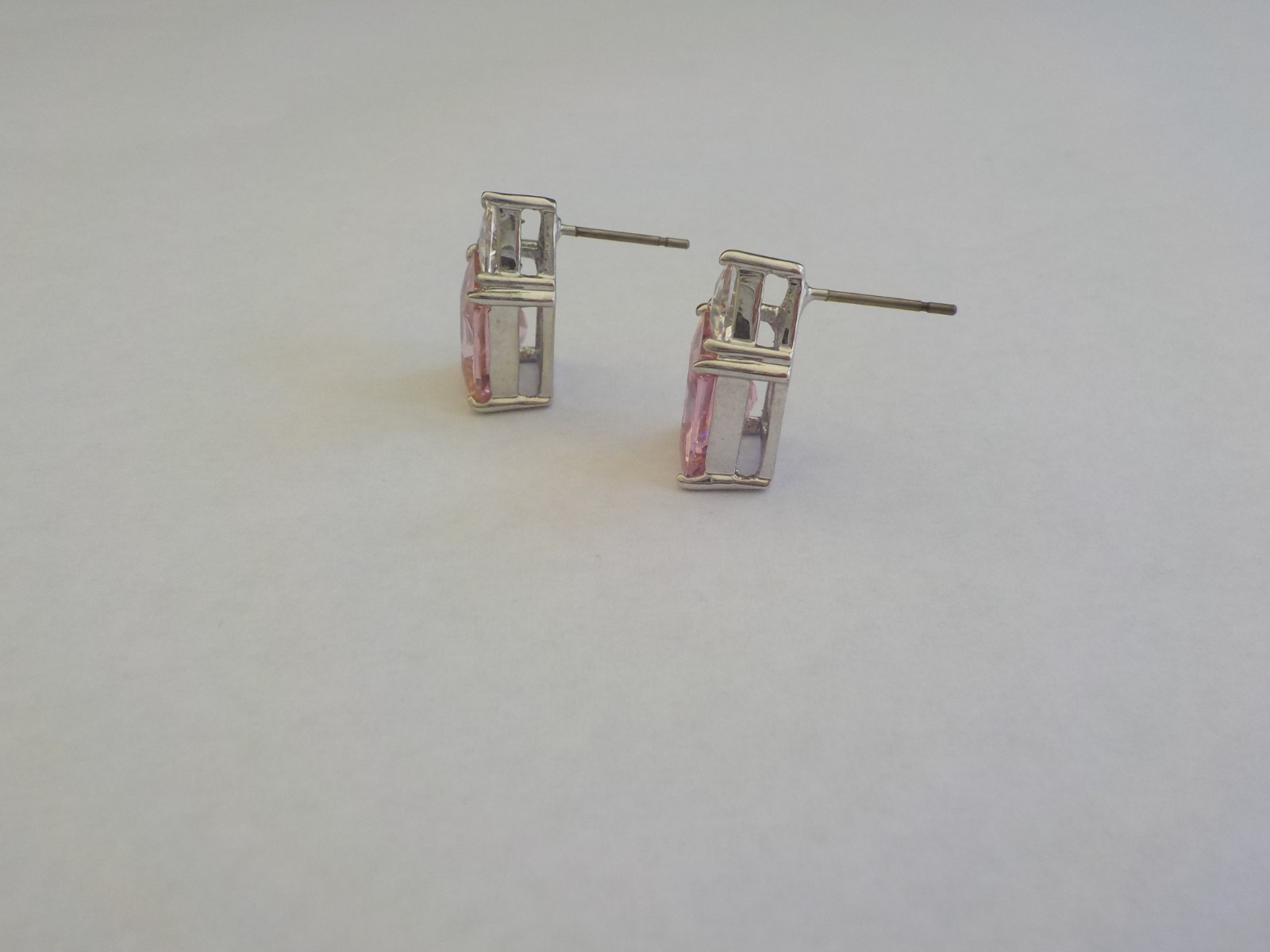 Earrings Pierced Post 5 Pair Glass Plastic Blue Green Pink Peach Sparkle Prong