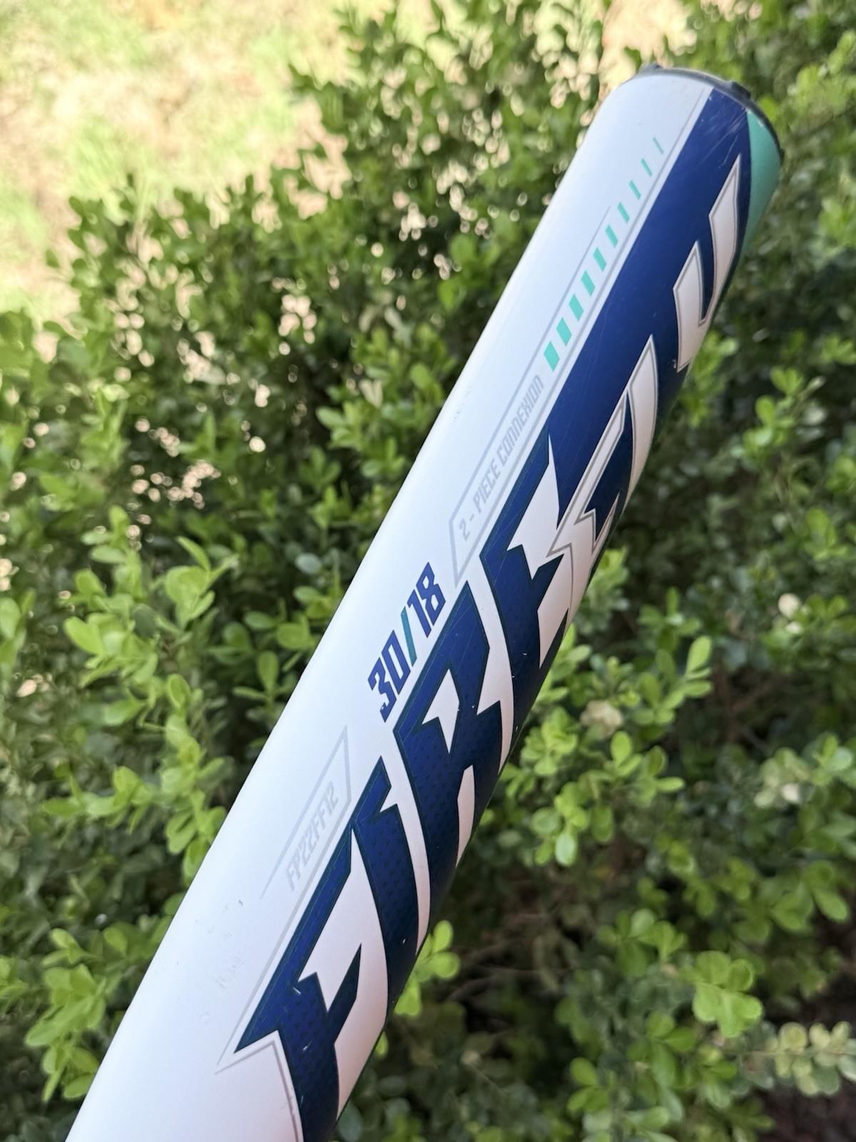 Easton Firefly FP22FF12 Length 30"/18 oz Drop-12 SOFTBALL BAT Great Condition!