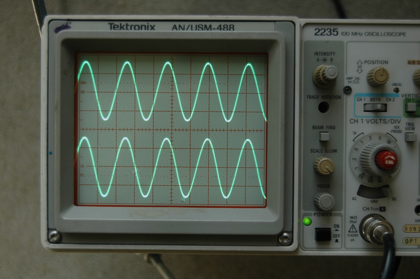 Tektronix 2235 AN/USM488 100MHz Oscilloscope, Two Probes, Power Cord Refurbished