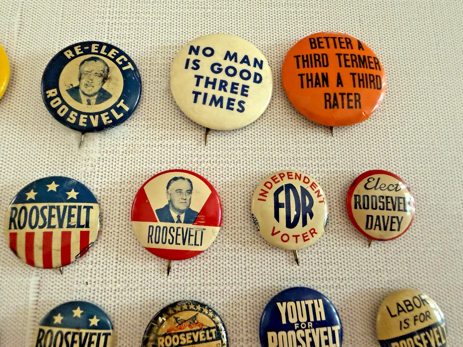 1940–44 Franklin D. Roosevelt Campaign Button Collection – Third Term 30 pins