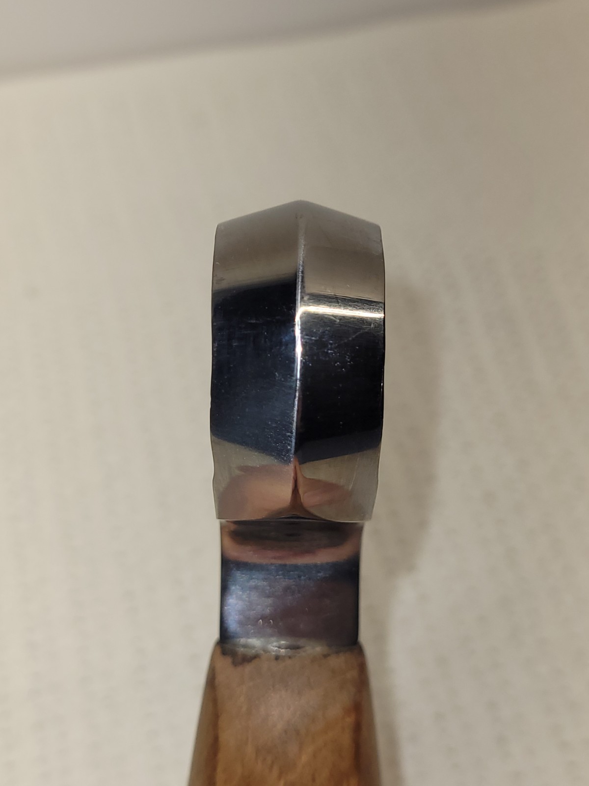 Narex spoon carving knife (model 822103) featuring a double-edged blade