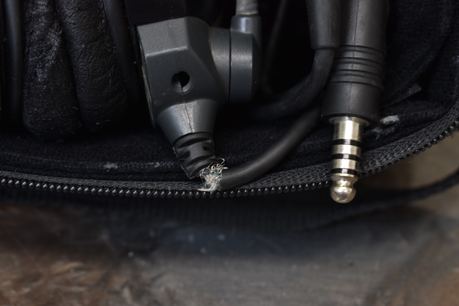 Lot of 9 Bose AHX/ANR Aviation A10 Headset AHX-32-02 Pilot Noise Canceling