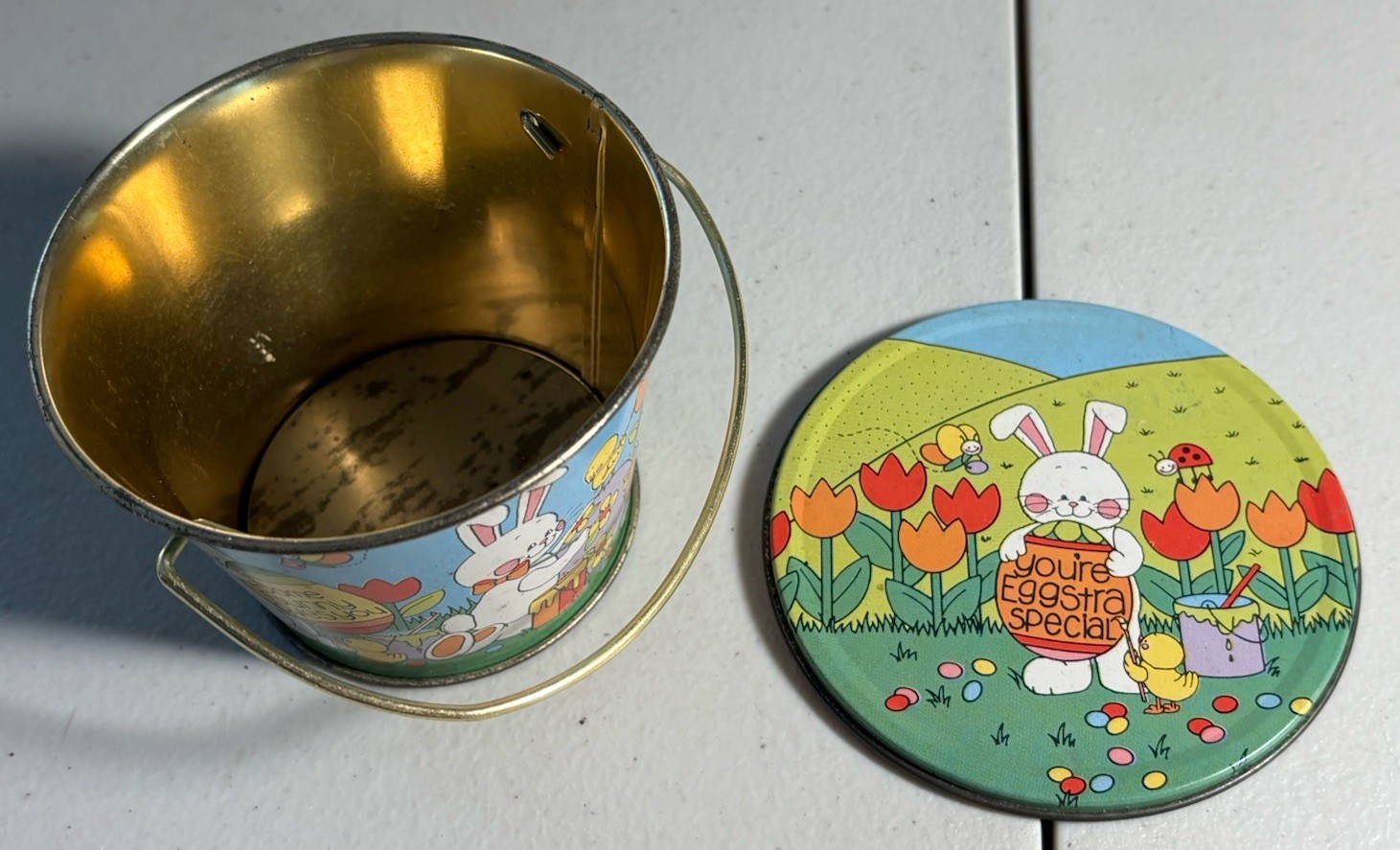 VINTAGE EASTER ENESCO HONG KONG TIN LITHOGRAPH BUCKET WITH LID