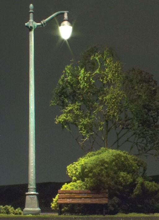 3 Woodland Scenics Just Plug Arch Cast Iron Street Lights HO Scale JP5631