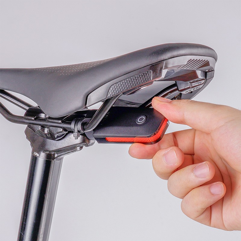 RAVEMEN CL01 Bike Light Bicycle Taillight Rechargeable Brake Sensor Flashing New