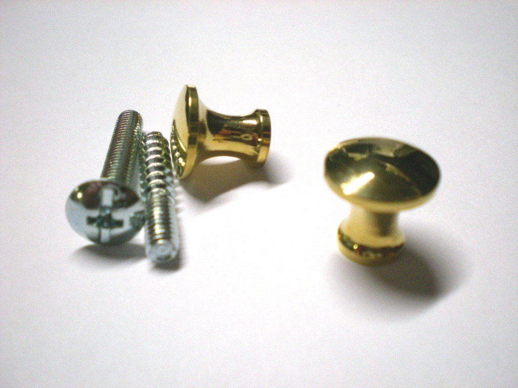 2 Small Solid Brass Knob for drawers/jewelry boxes.1/2 Inch Diameter.