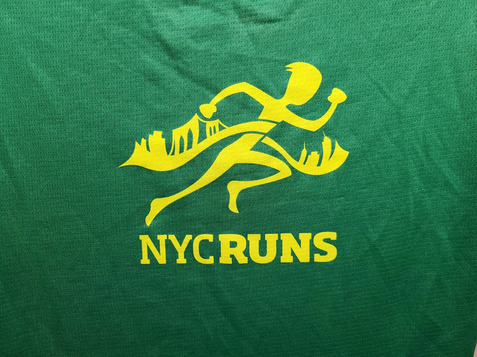 2019 NYC Runs Queens Half Marathon & 5K Womens Medium Green Jersey