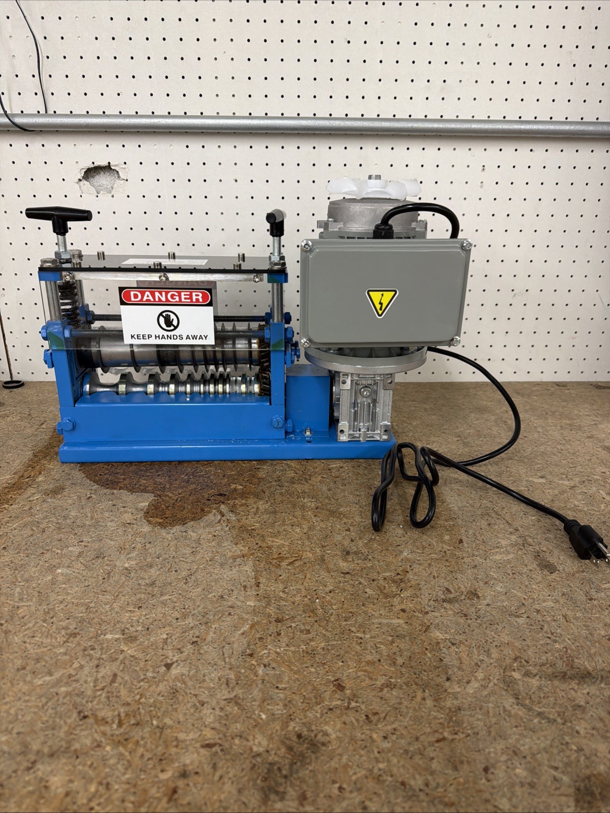 VEVOR Electric Cable Stripping Machine 370Watt 0.06" to 0.15" NO MOTOR FAN COVER