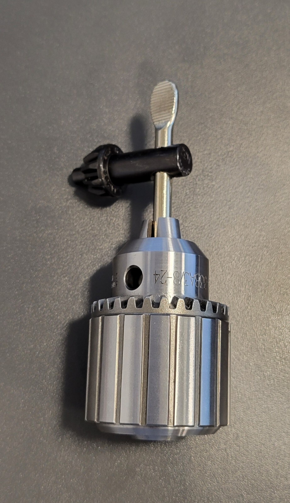 Jacobs Chuck 33ba3/8-24 3/8-24 mounting thread with key 1/2" capactity