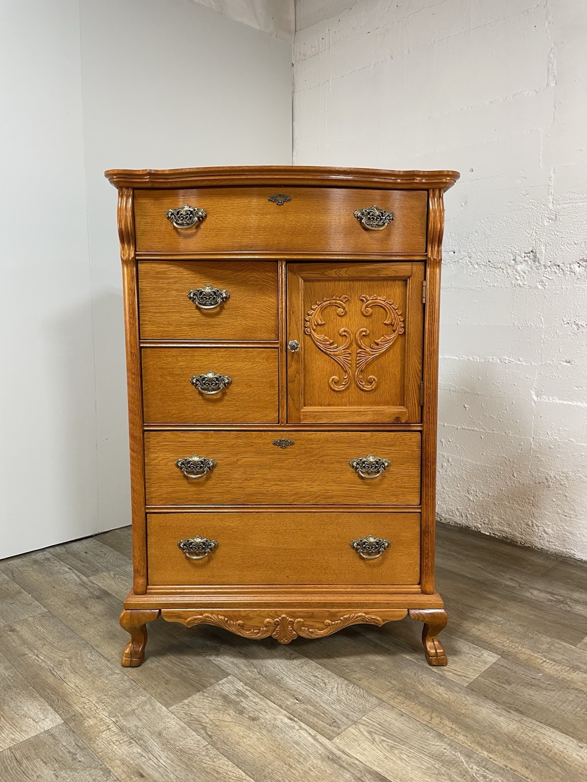 Lexington Furniture Door Chest Victorian Sampler Collection