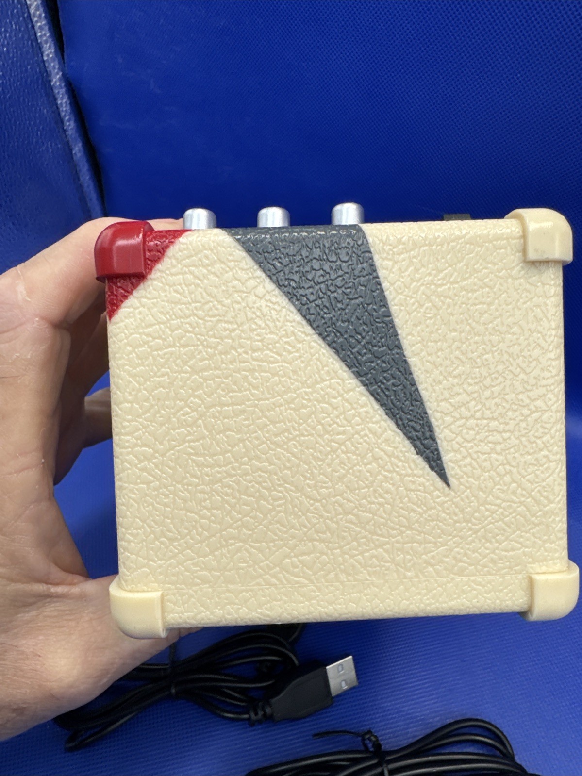 AVO CIGARS "Miniature GUITAR AMP" With Chords See Pictures