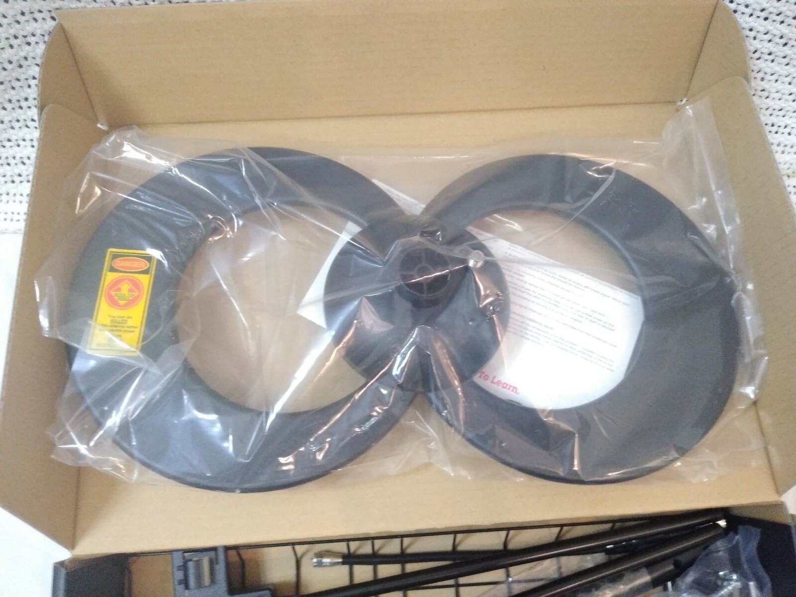 NEW ClearStream C2V-CJM Indoor/Outdoor HDTV Antenna w/ Mount 60+ Mile Range 1373