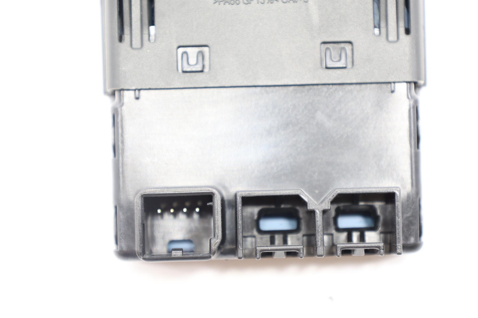 2021 - 2022 JEEP WRANGLER REAR CENTER CONSOLE BACK USB PORT OEM 68481187AA