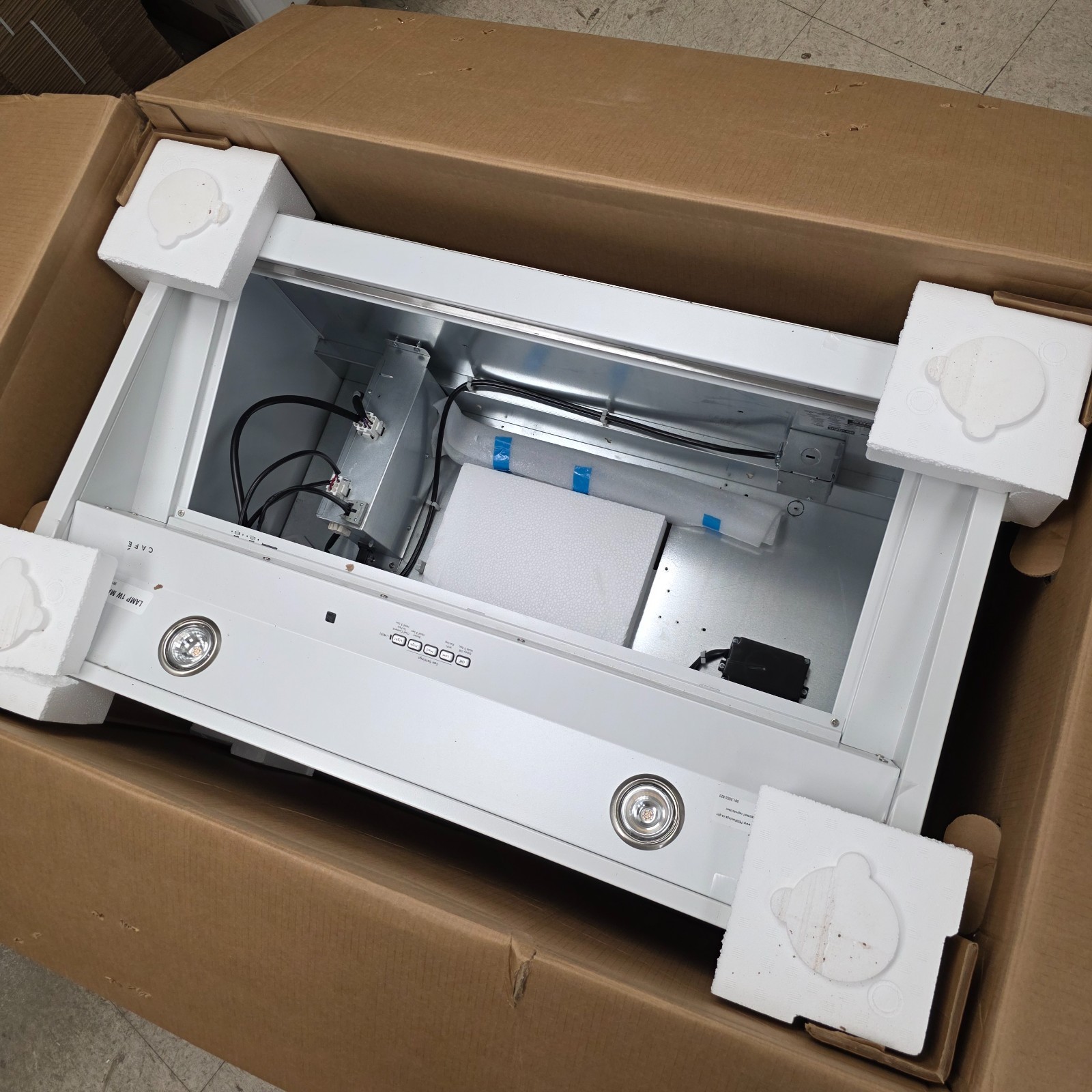 CAFÉ 36" Commercial Hood | Matte White | CVW93644PWM