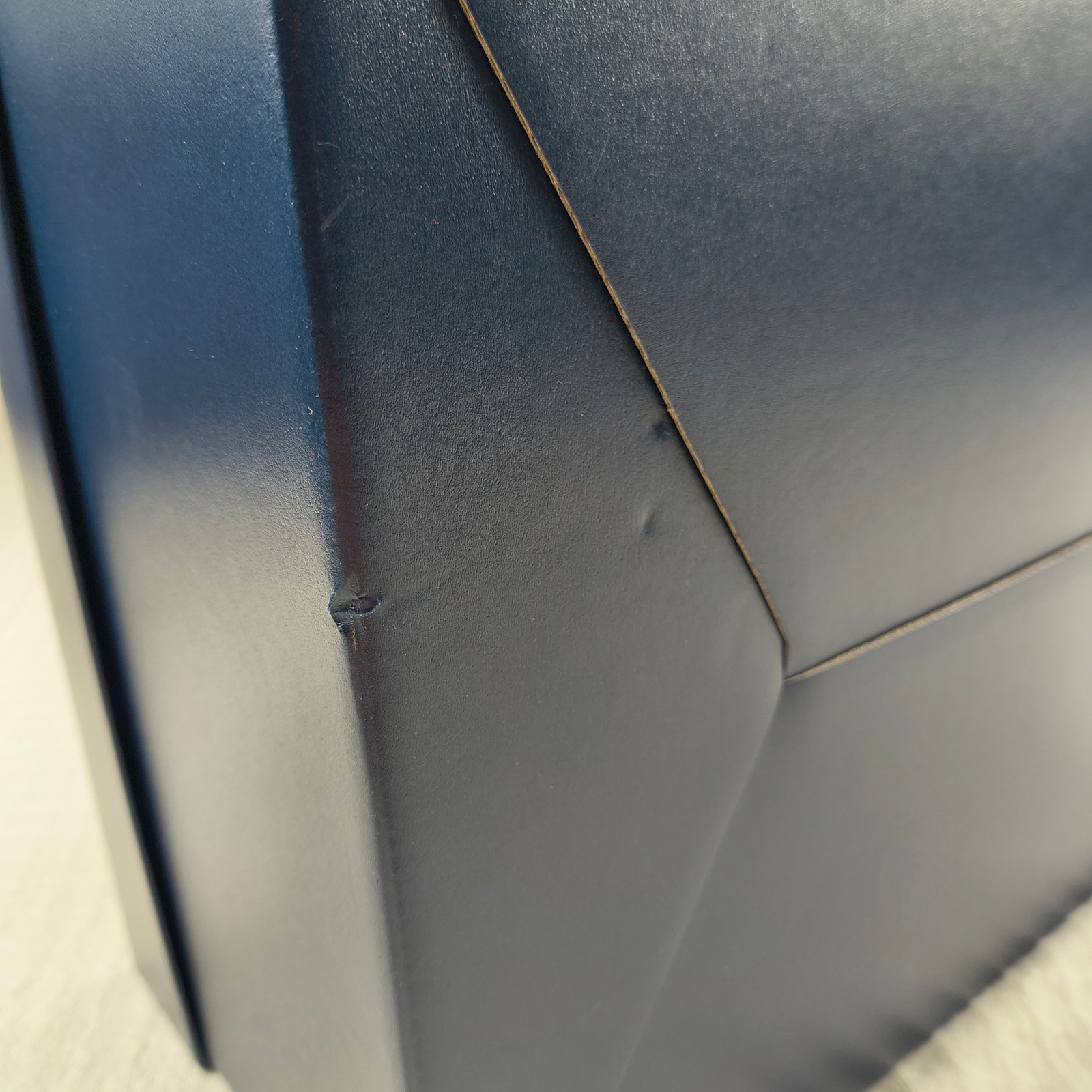 Ralph Lauren Hudson Plaid Crystal Decanter and 2 Glasses Gift Set