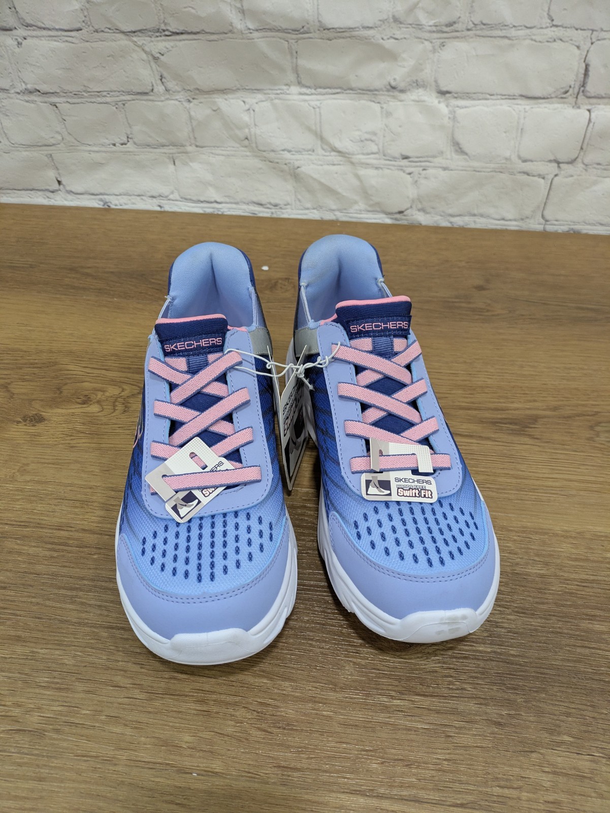 Skechers Kids Lightweight Hands Free Swift Fit Sneaker Size 4 Navy/Muti