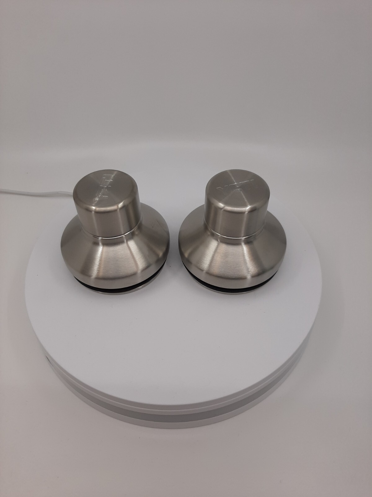 Yeti 20 oz Cocktail Shakers With Tumblers Set of Two