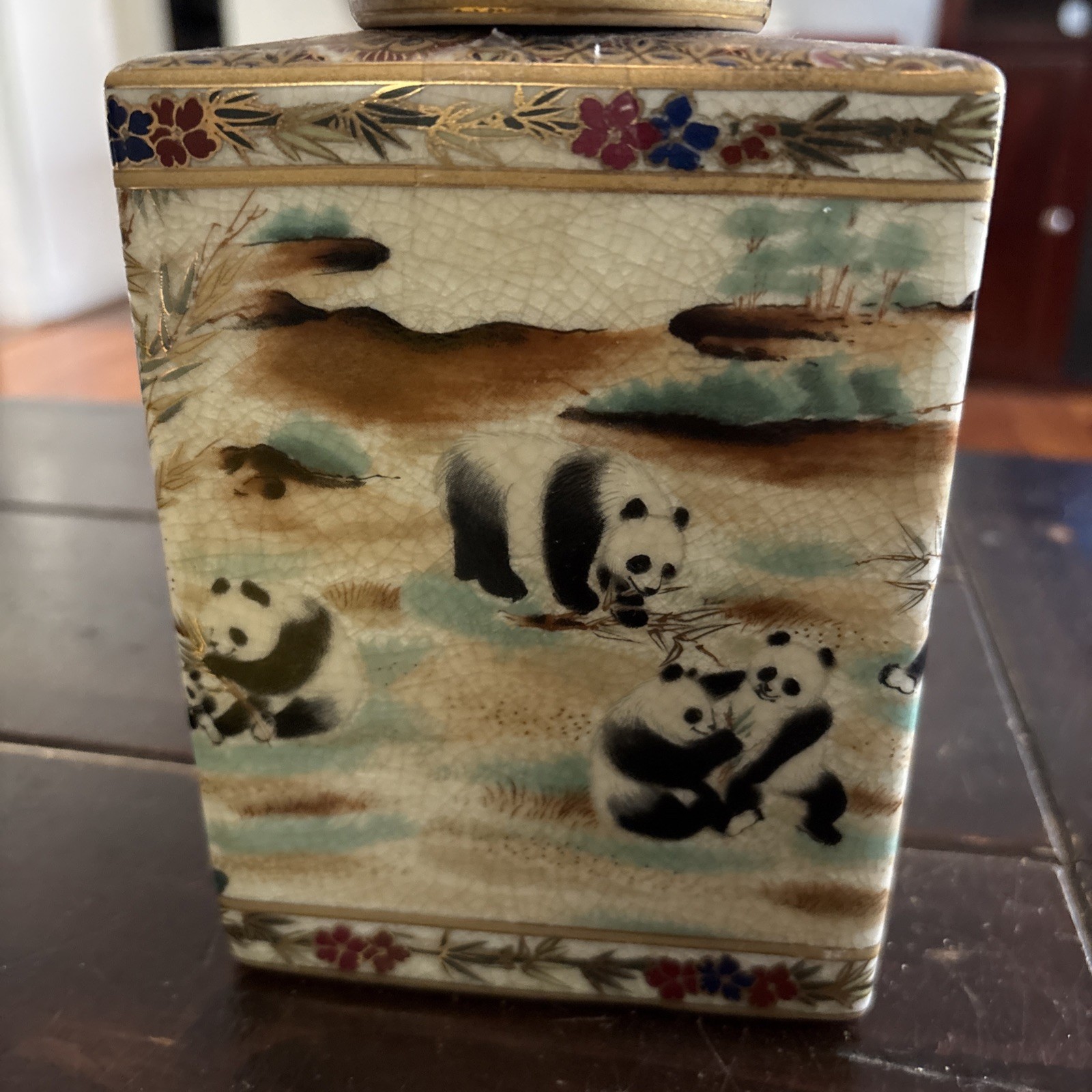 Asian Tea Jar With Cup Multi Color /Gold Pandas Rare 1971 in Excellent Condition