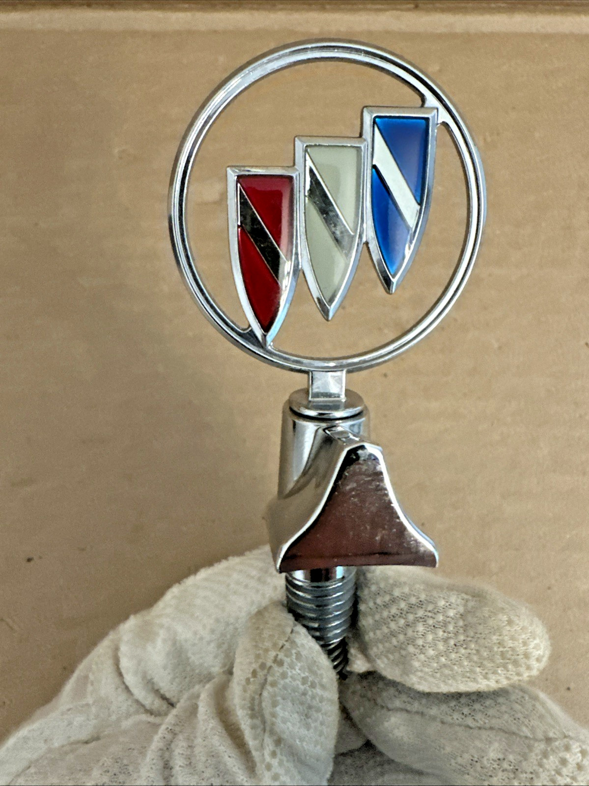 NOS OEM Buick 1984 1985 1986 Hood Emblem Lasabre Century Models 25500266