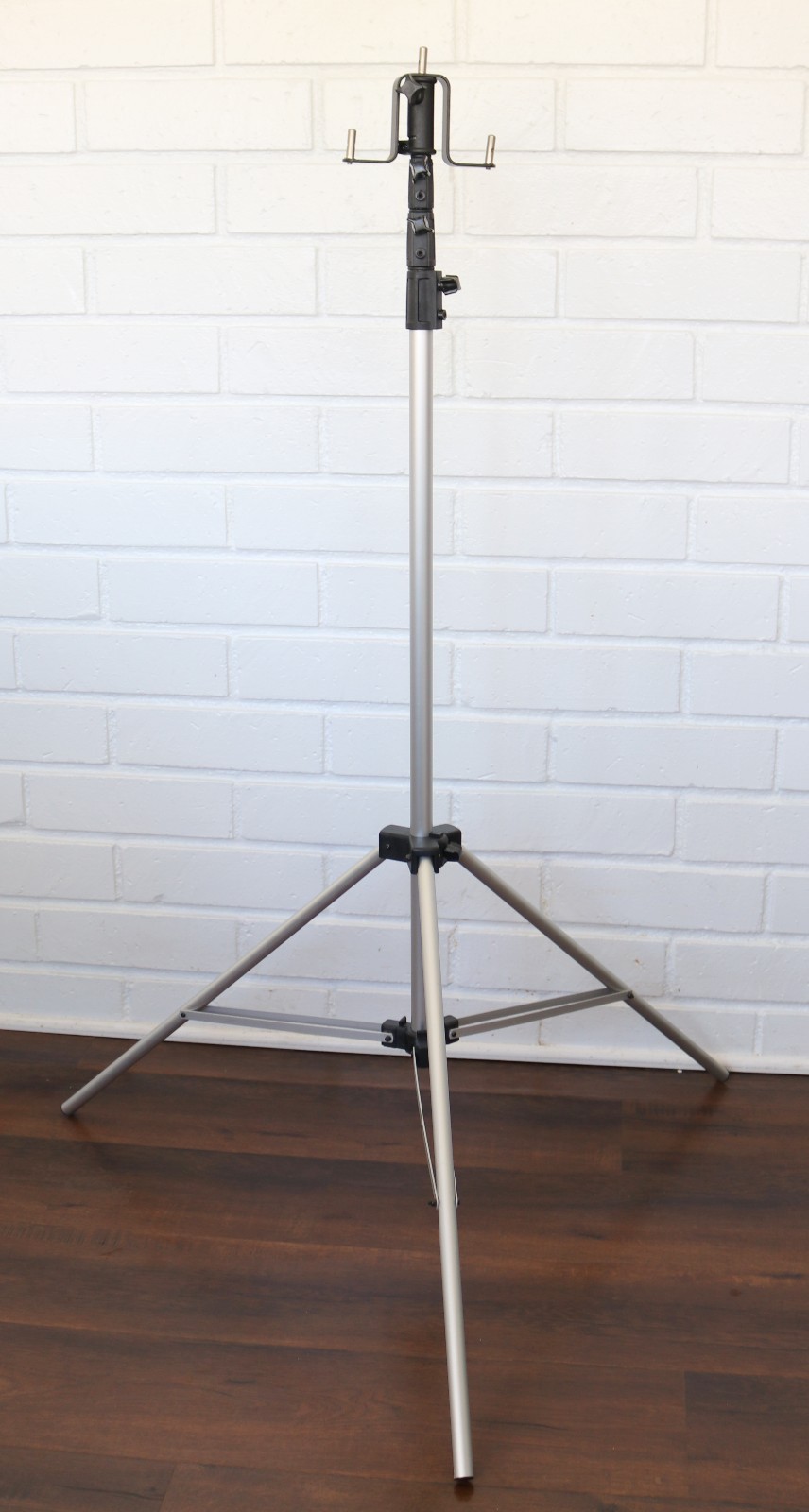 Trimax 3 Section Light Stand