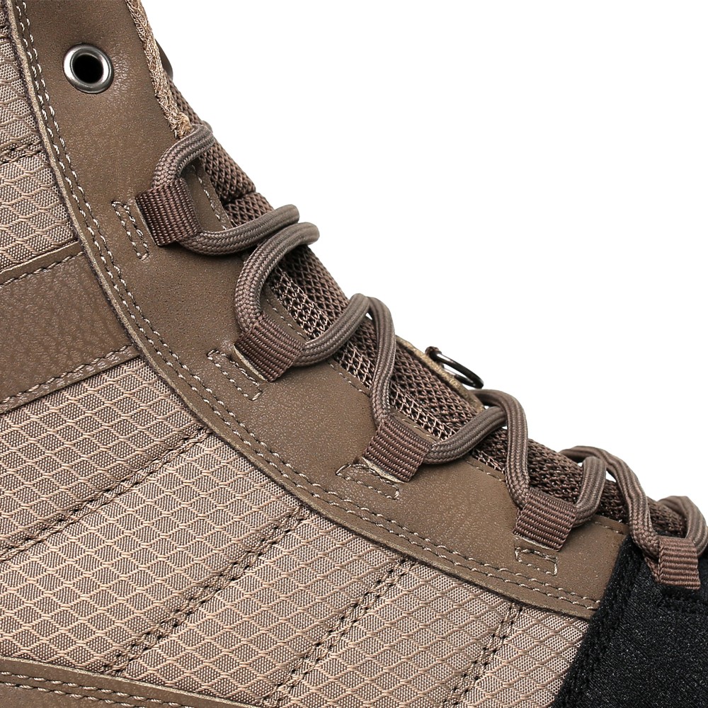 Fishing Wading Boots with Rubber/Felt Soles and Studs, New