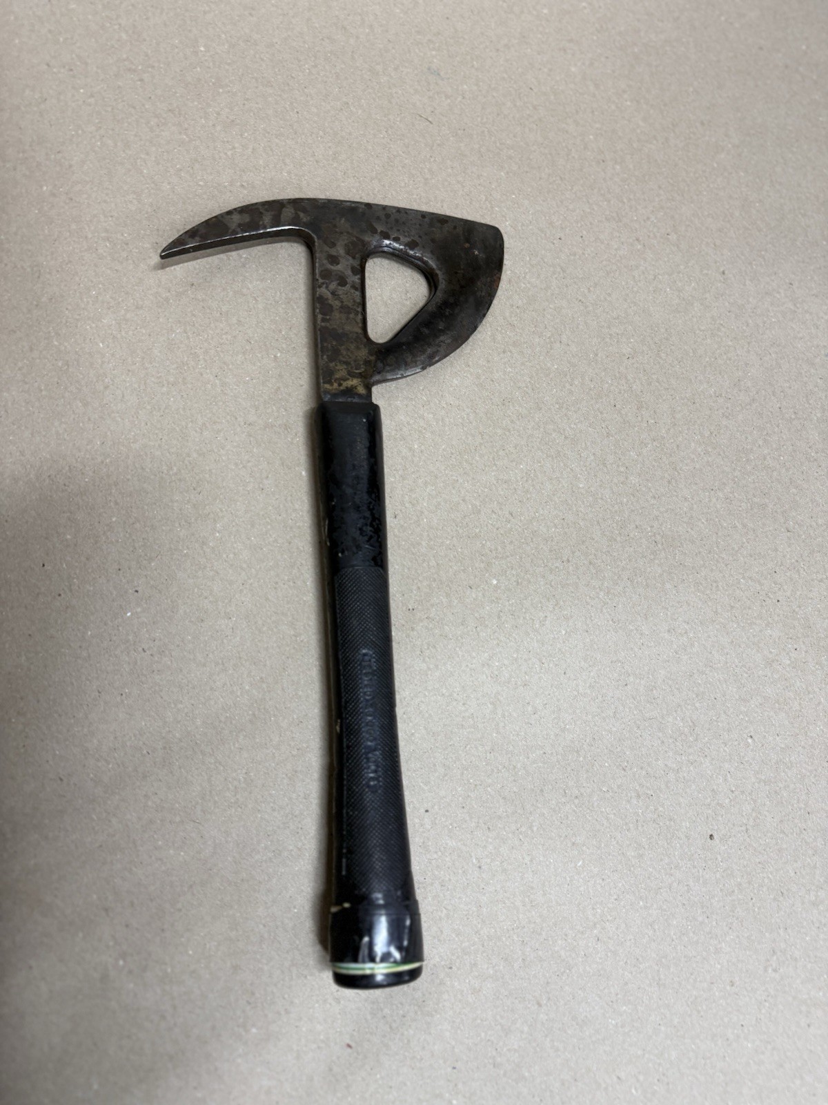 Britian UK WWII Airforce Aircraft Escape Axe 27N/1 - Insulated Rubber Crash Axe