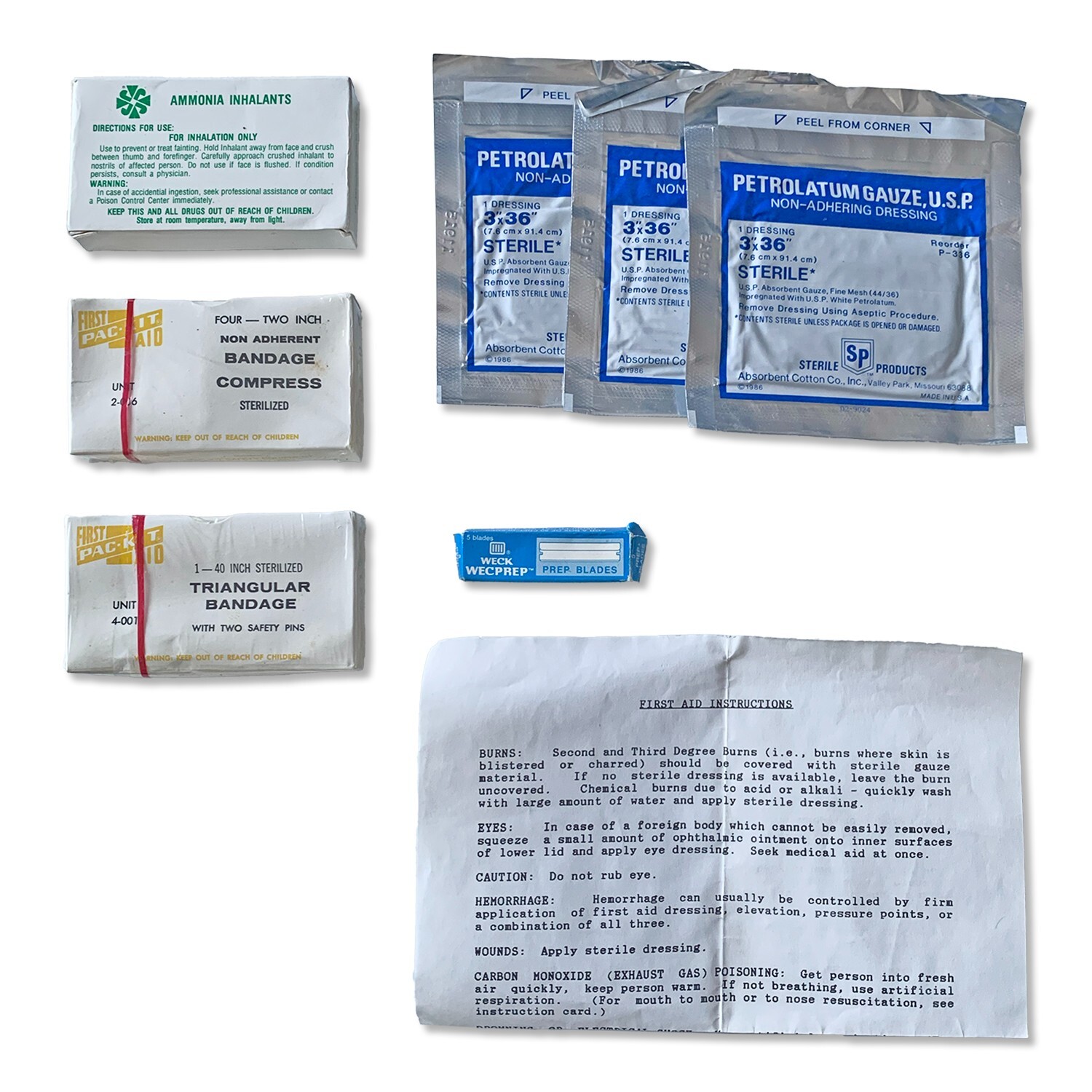 Vintage US Military Aircraft First Aid Kit LS-600-50 with Original Contents