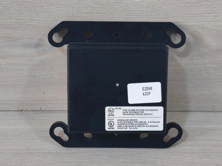 New Set Of 2 Seimens HTRI-R Addressable Relay Module Fire Safety