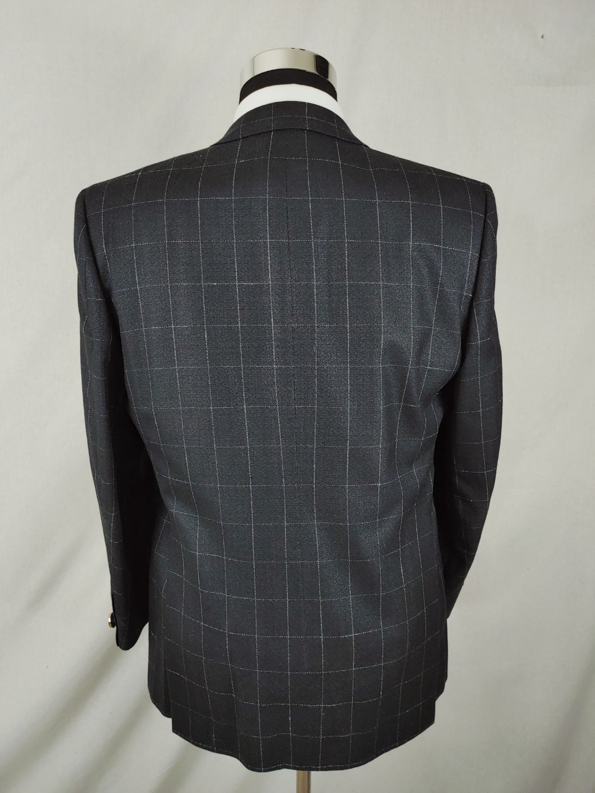 Vintage LeBaron Men's 40/41S Sport Coat Wool Charcoal Gray Black Check Jacket