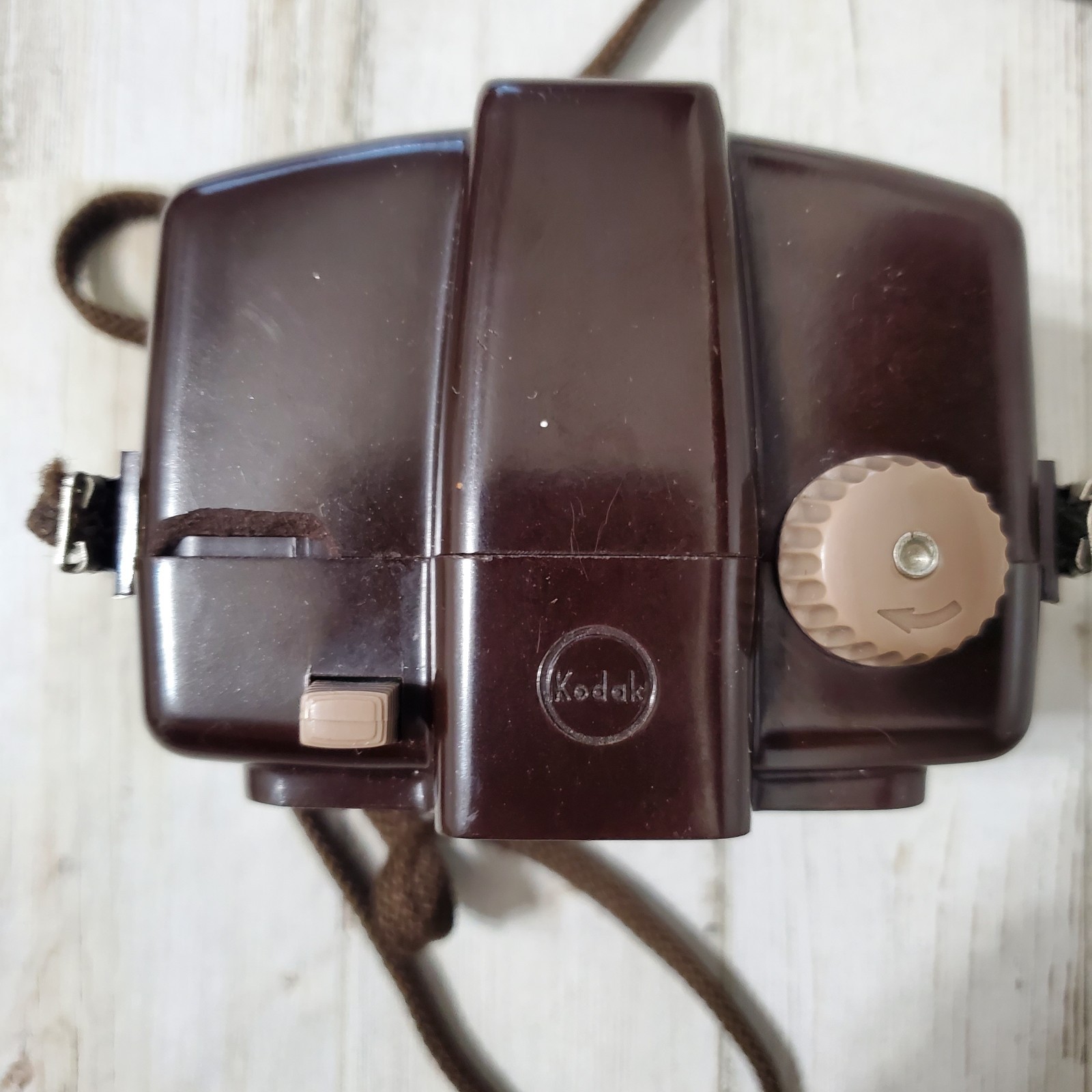VINTAGE KODAK BROWNIE HOLIDAY FLASH CAMERA Bakelite 1950'S UNTESTED