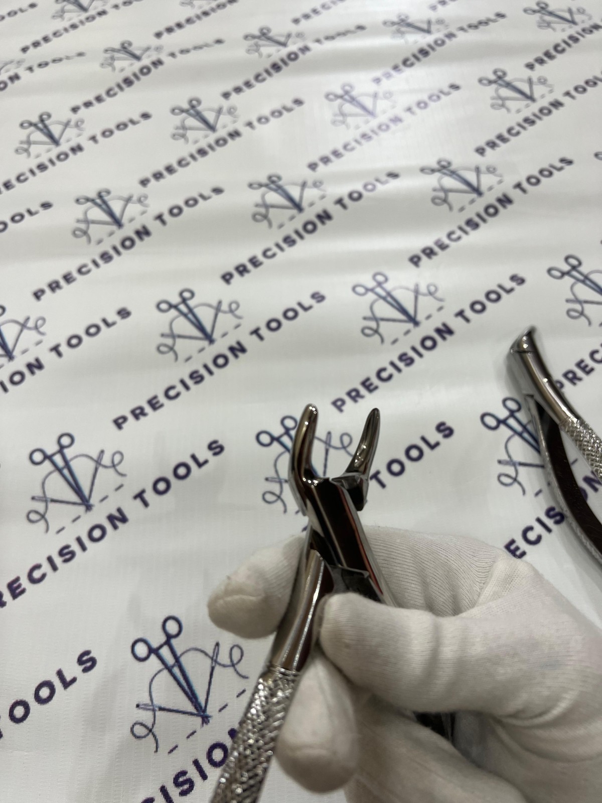 Hu-Friedy 150S and 151S Dental Extraction Forceps 2 PCS