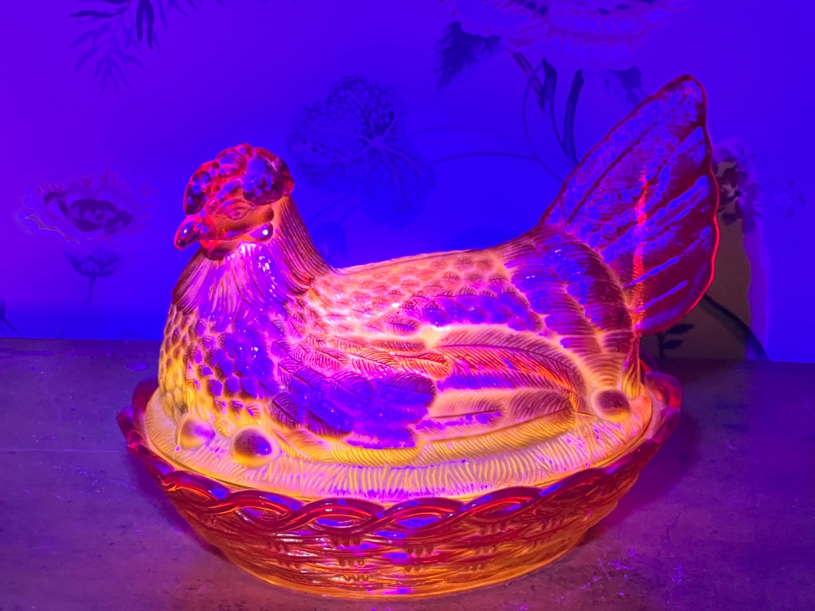 RARE! LG Wright XL Amberina Glass Hen On Nest 7 1/2" MINT!