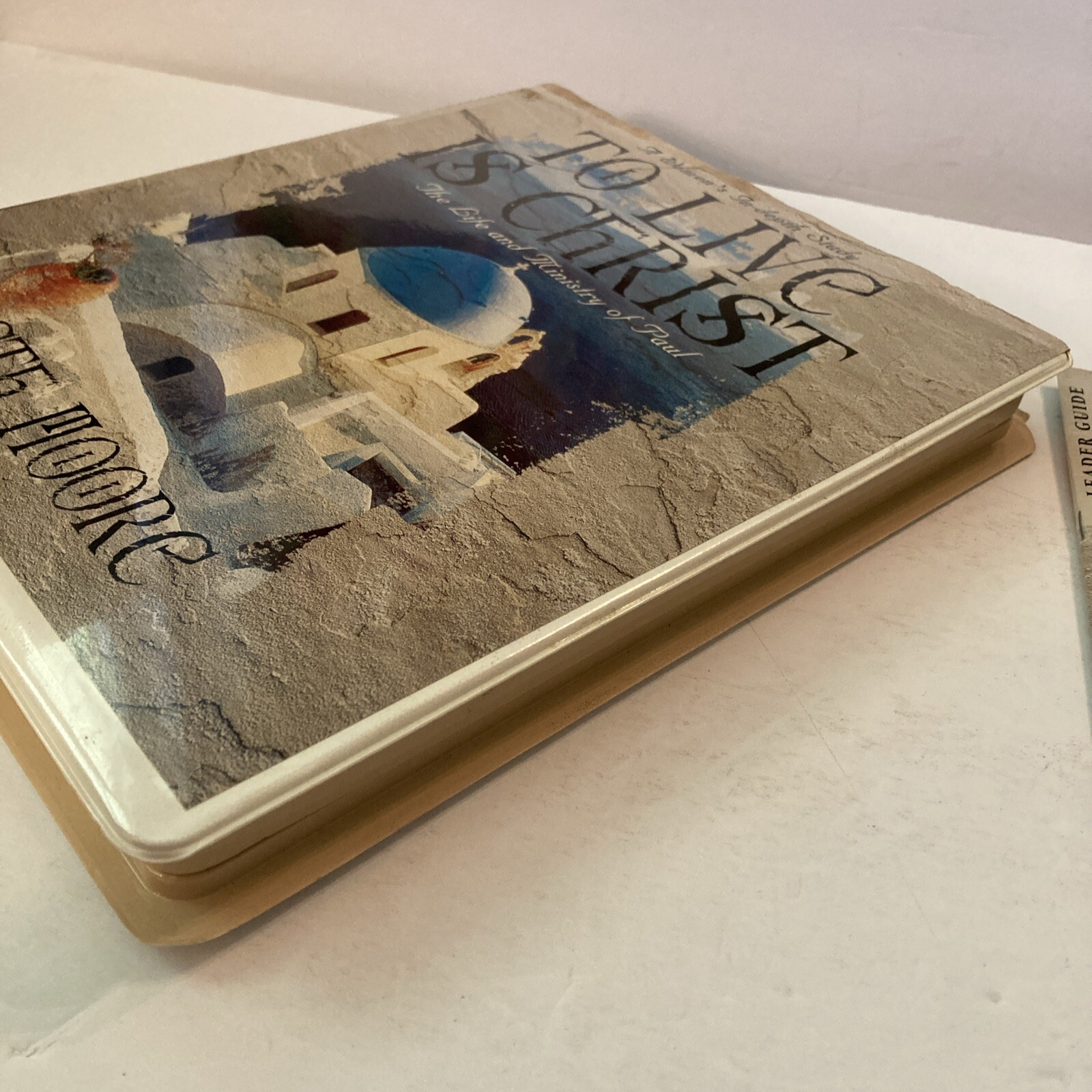 Beth Moore To Live Is Christ: The Life & Ministry of Paul Cassette Leader Kit