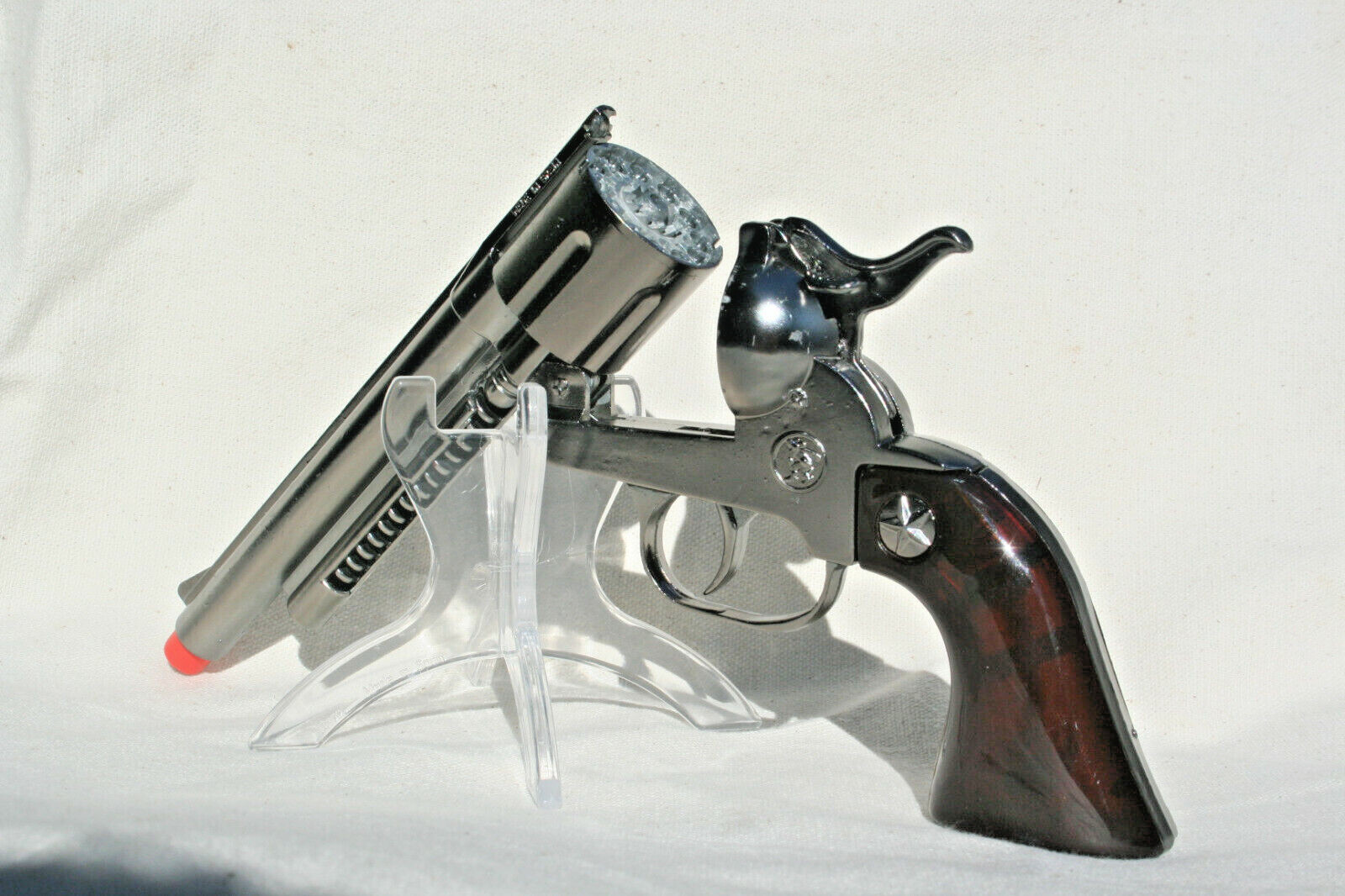 Cap Gun Revolver Die Cast Pistol 12 shot Made in Spain BRAND NEW Outlaw Gonher