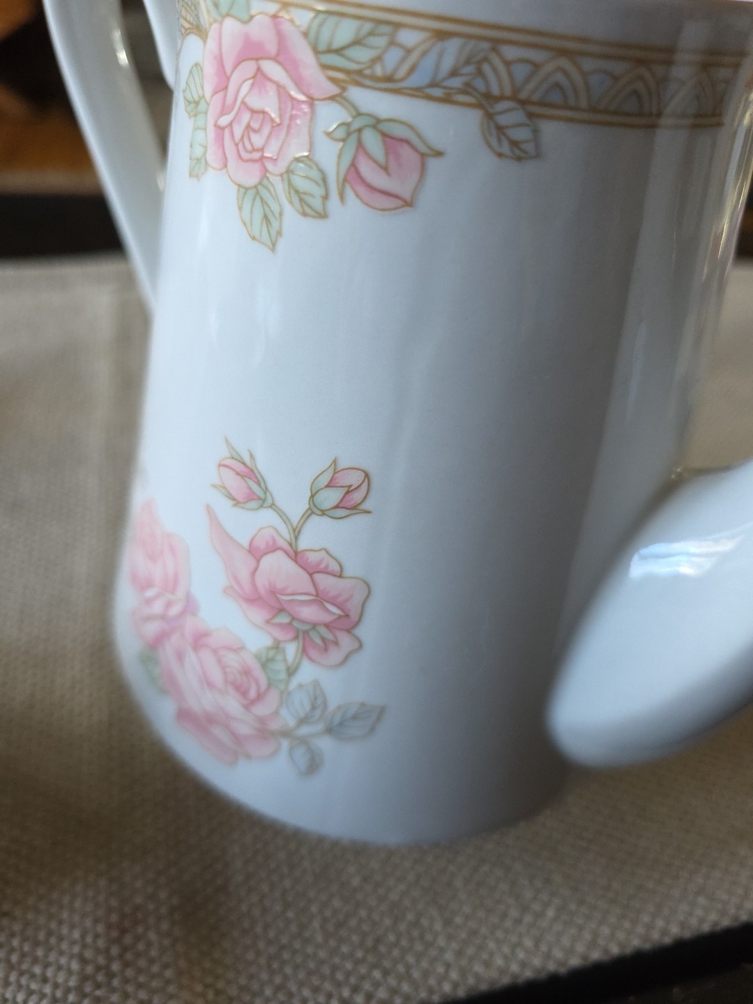 Crown Ming Fine Jian Shiang Christina Pattern Fine China Tea Pot, Sugar, Creamer