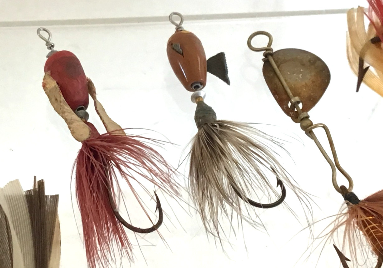 Mixed Lot Fishing Tackle-Fishmaster Lure-Feathered Hooks-Flies-Spinner