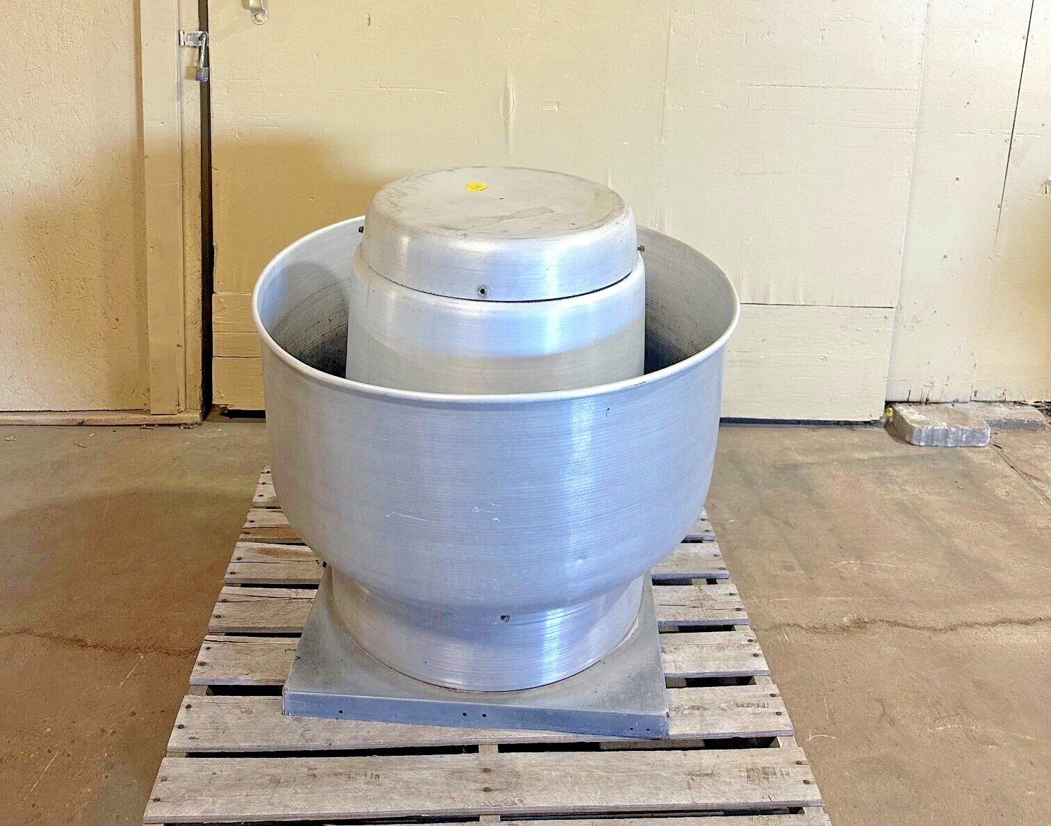 "PENN VENTILATION" H.D COMMERCIAL ROOFTOP EXHAUST/UPBLAST FAN 115V, 1PH