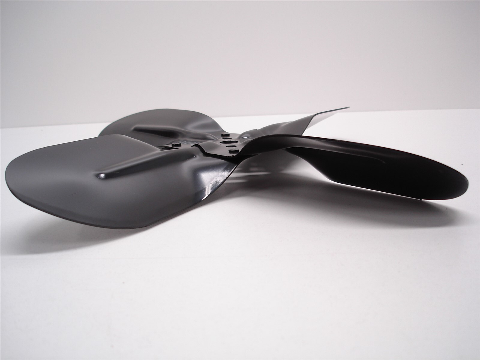 NEW NASCAR 16" STEEL 4 BLADE FAN FORD RACING C9ZE-D CIRCLE TRACK VINTAGE SBC SBF