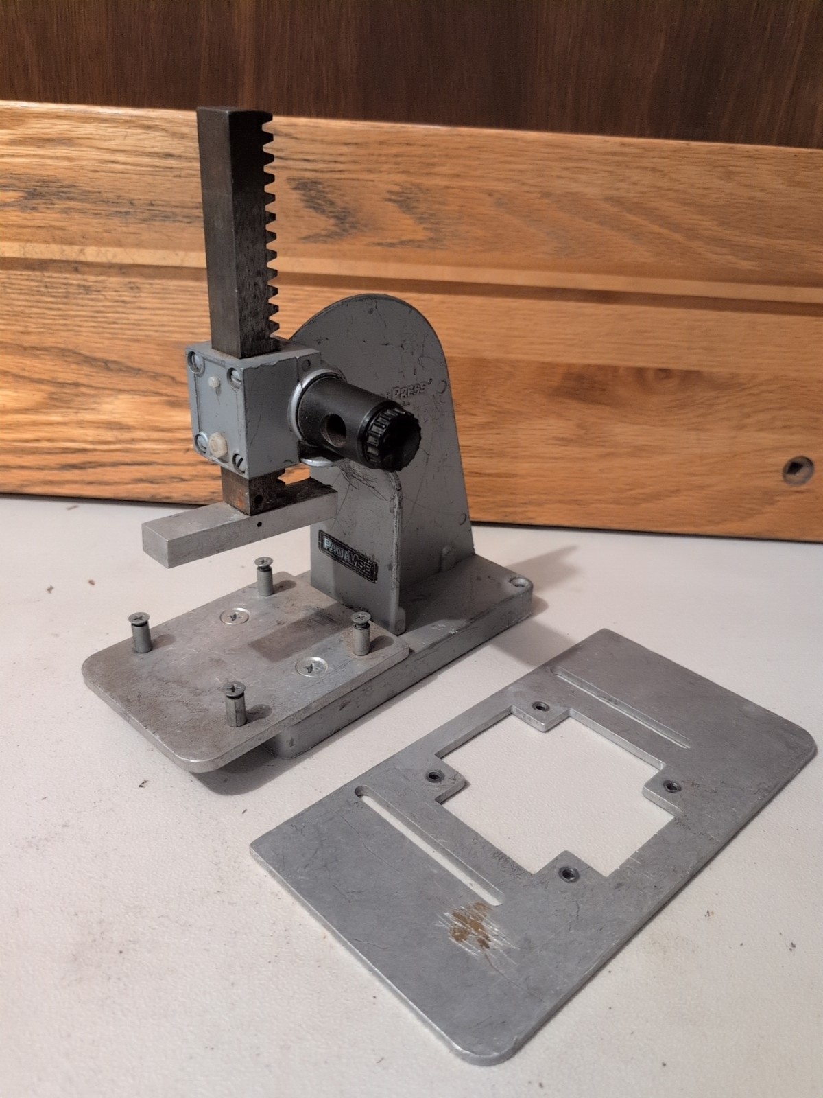 VTG Panavise Pana Press With NO HANDLE