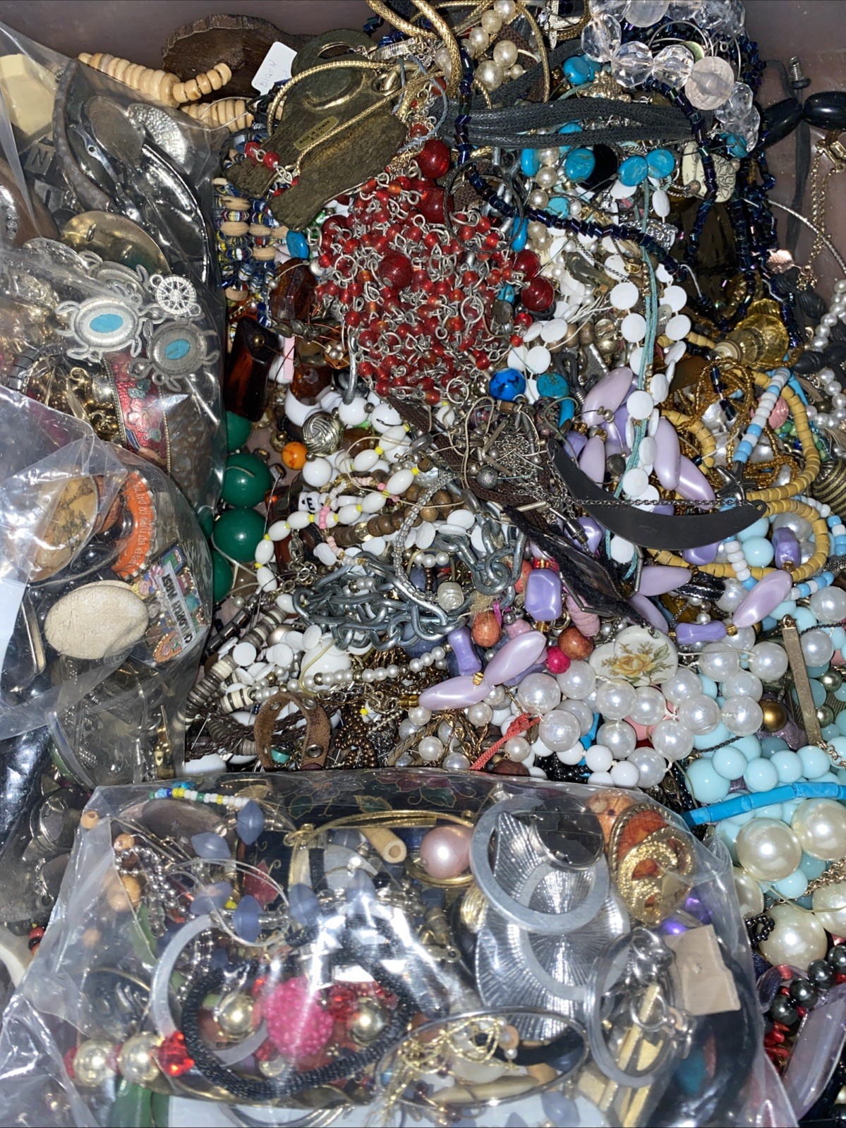 FREE SHIP LOT 1 DAY HANDLING Jewelry Junk 3 POUNDS 3 LBS VTG MODERN Y2K Grab Mix
