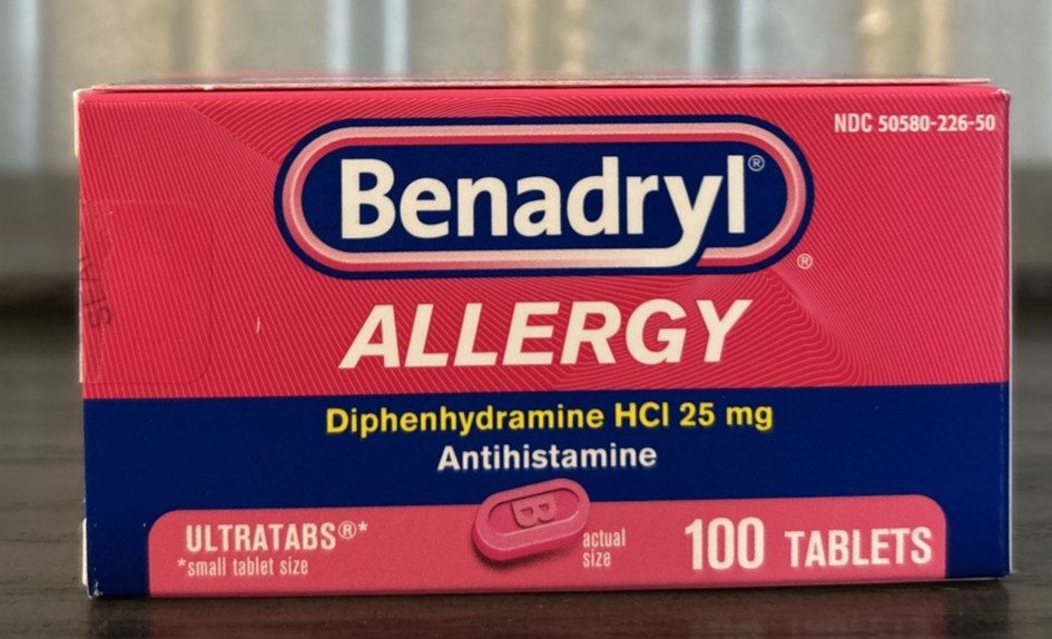 Benadryl Allergy Relief Diphenhydramine 25 mg 100 Ultratabs Exp 12/2026
