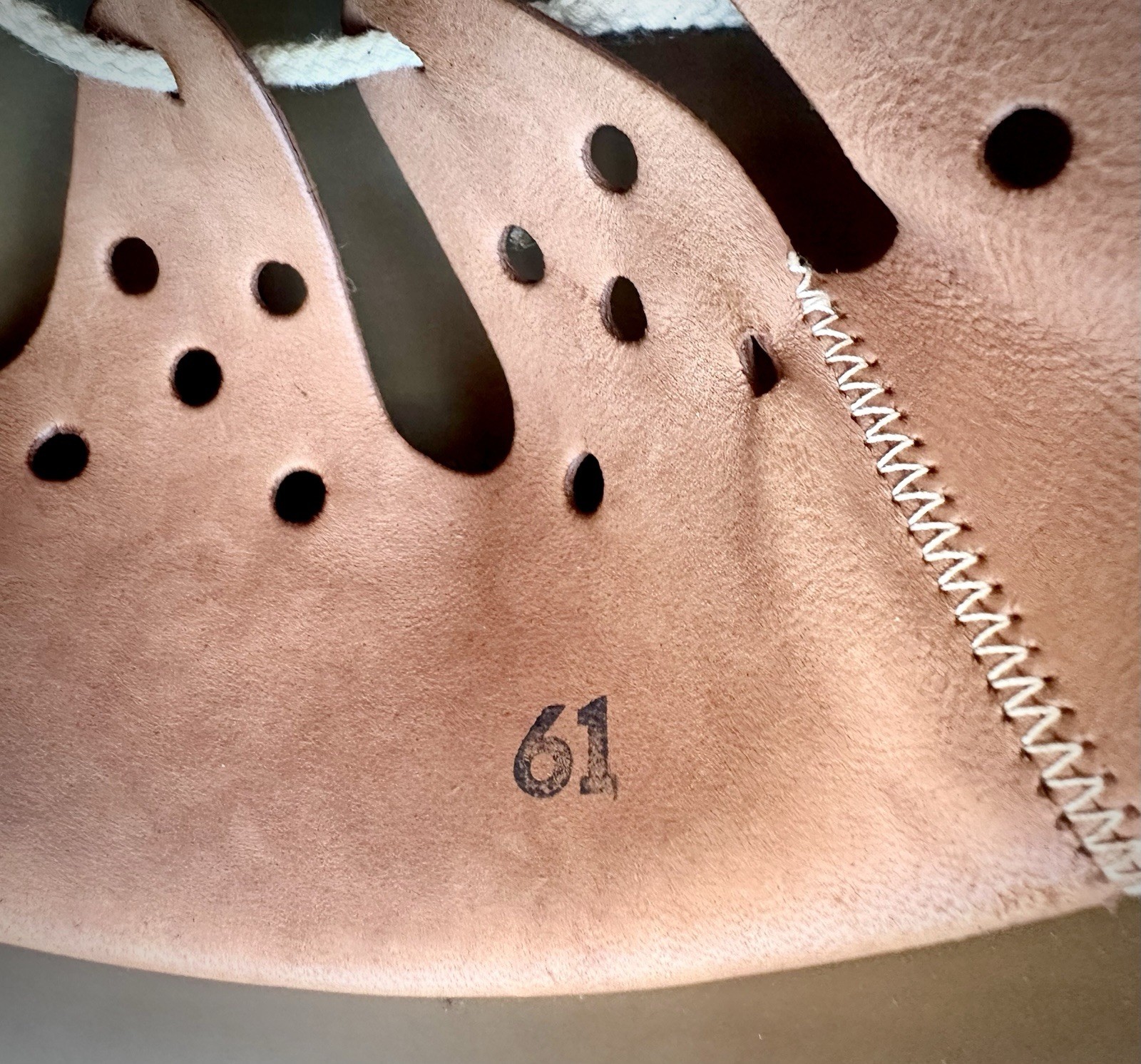 Original BGS M40 Unissued Helmet/Big Size 68 & 61 Liner/Rare Factory-Issued Tan