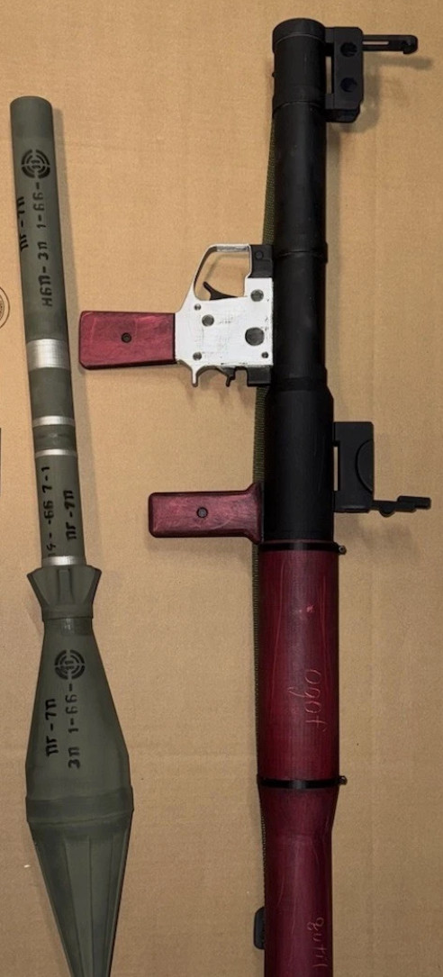 Full-Size RPG-7 Replica Prop – PVC Reinforced, Painted & Weathered orange tip