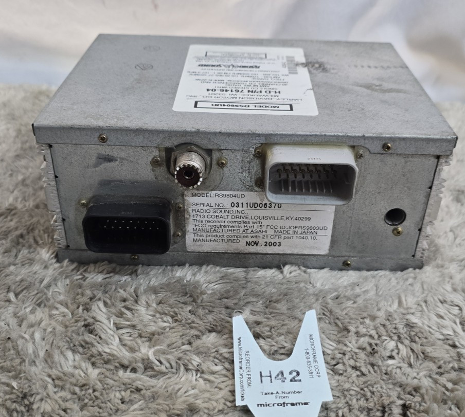 Harley Davidson Radio Touring CB CD 76146-04 04-06