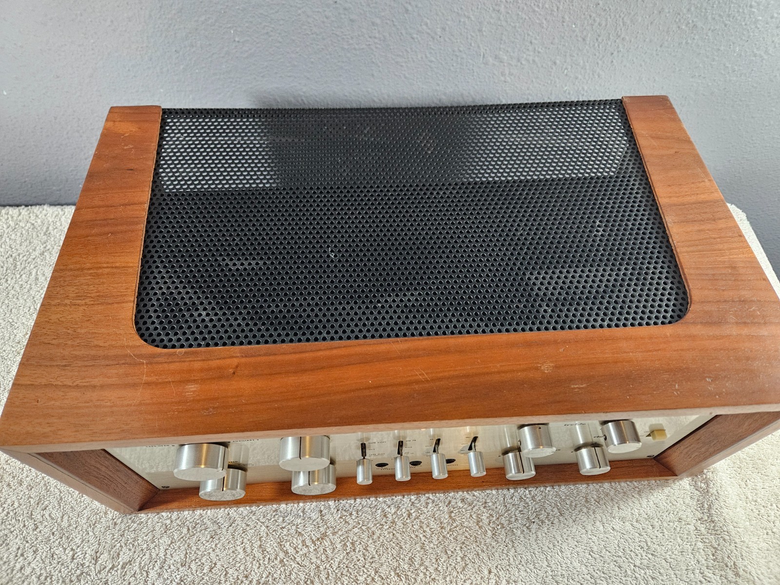 Marantz 7T Console pre-amplifier. See it play!