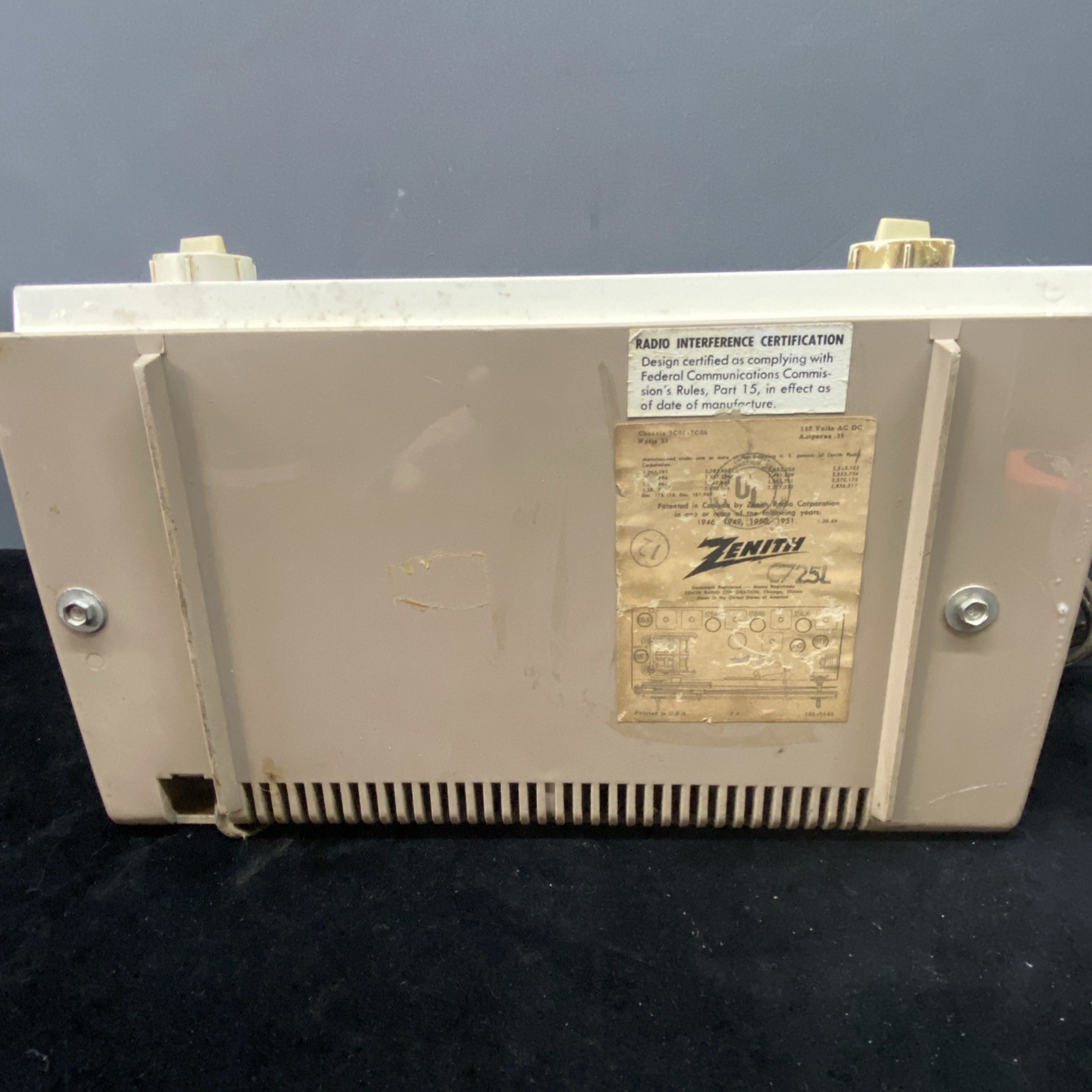 ZENITH AUTOMATIC FREQUENCY CONTROL GREEN TUBE RADIO (TESTED) Works VINTAGE 1950s