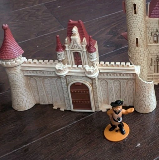 Shrek 2 Far Away Castle Micro Playset Mini Figure Set Lot Incomplete Parts