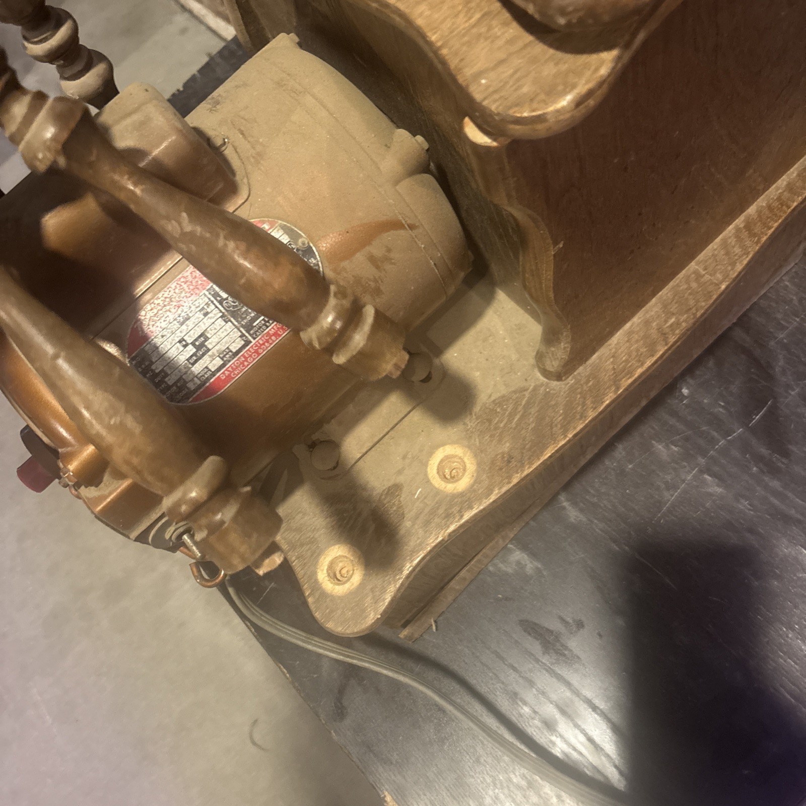 Golden Grain Grinder Wheat Grinder Dayton 3/4 HP Motor W/Wood Cabinet WORKS